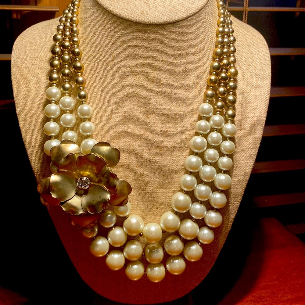 Betsey Johnson Gold and Cream Pearl Necklace